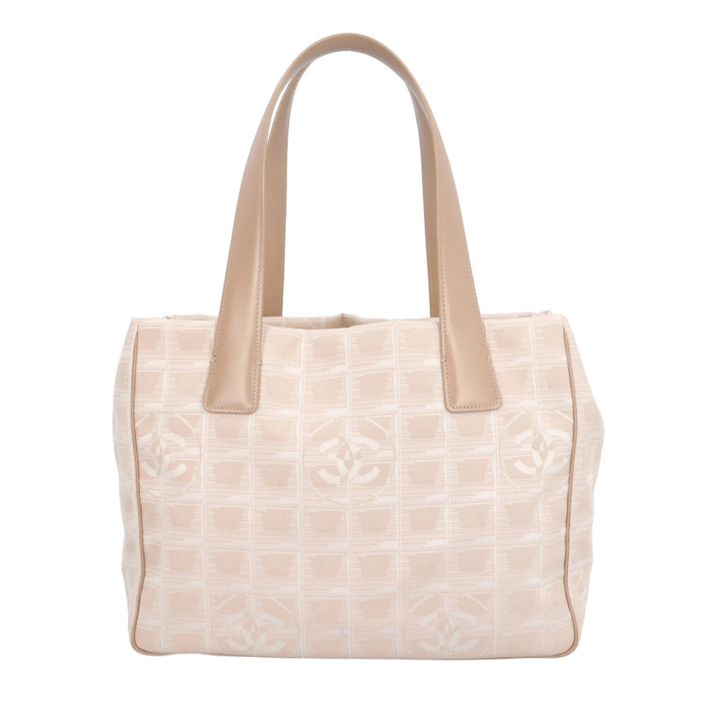 CHANEL Cream Tote Bag - Picture 3 of 8